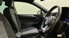 Volkswagen Tiguan 2.0 TDi 150 4Motion R-Line 5dr DSG Diesel Estate